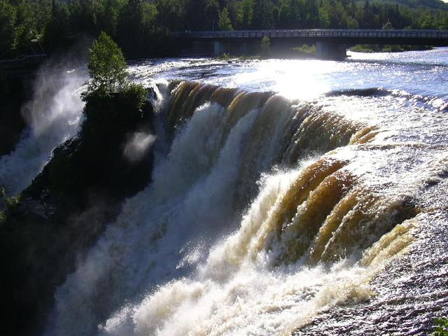 Kakabeka Falls